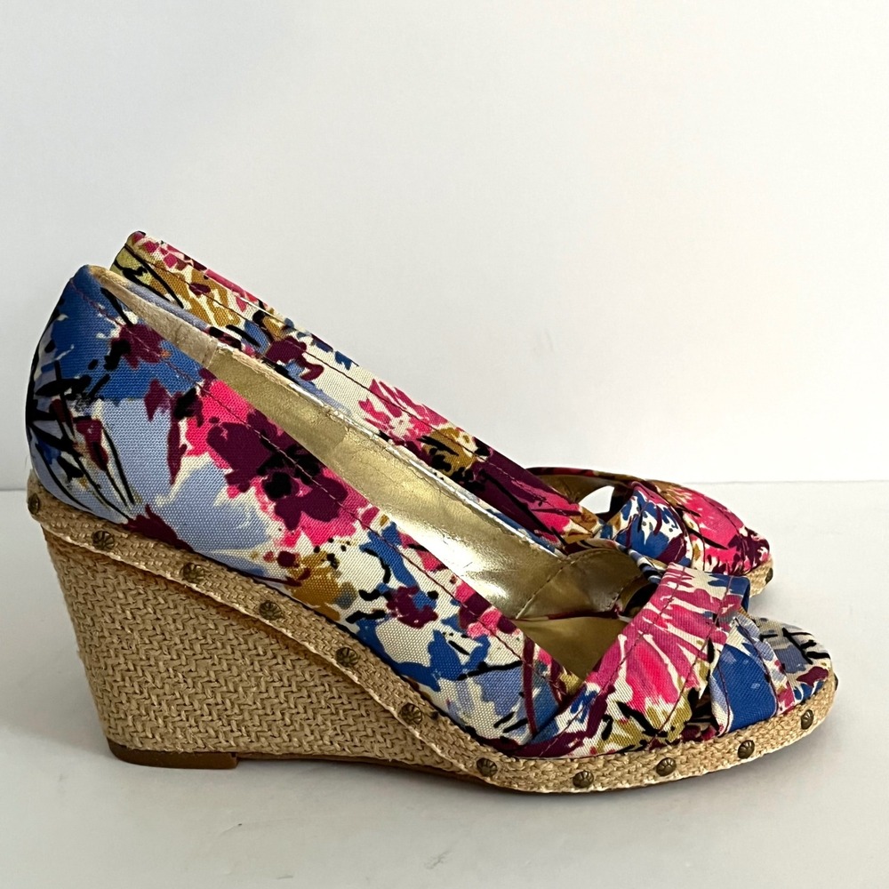 Anne Klein Sunkiss Canvas Espadrille Wedge Peep Toe Sandals Studded Size 8